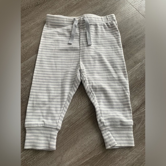 5️⃣0️⃣%off item(with purchase of regular priced item of equal or greater value) - Picture 8 of 9